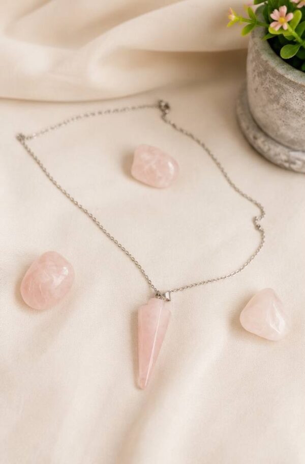 collar para el amor cuarzo rosa de flecha castelia 2